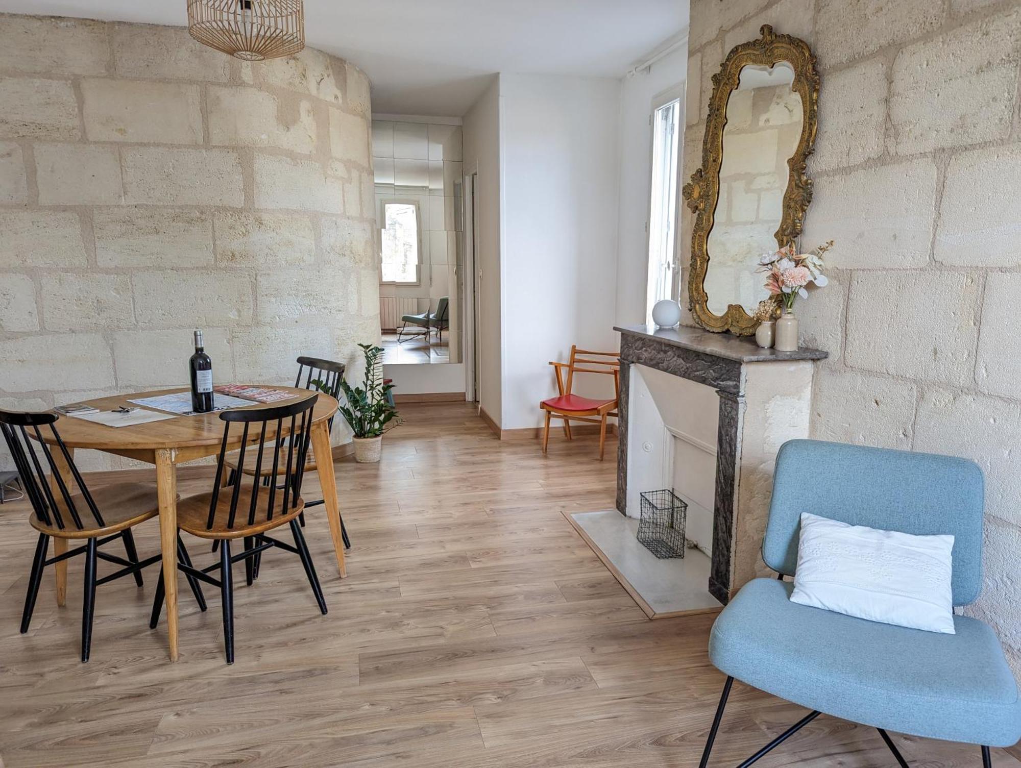 Lumineux Appartement Sous Les Toits A Pey Berland Bordeaux Esterno foto